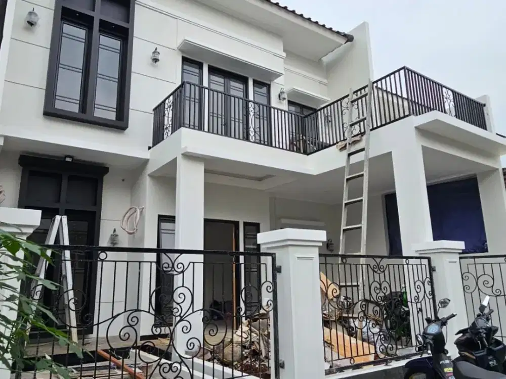 DIJUAL RUMAH DI TAMAN CHRYSANT BSD