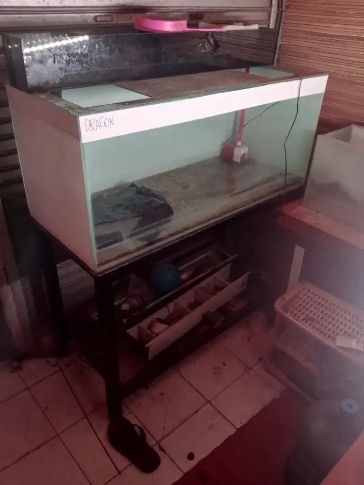 Aquarium UK.120*50*50cm + rak holo