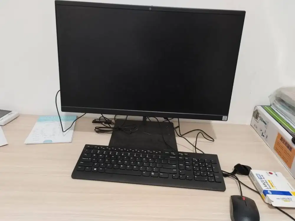 Lenovo AIO V30a 24IIL - I3 1005G1 8GB 256GB Intel UHD 23.8 FHD WIN10