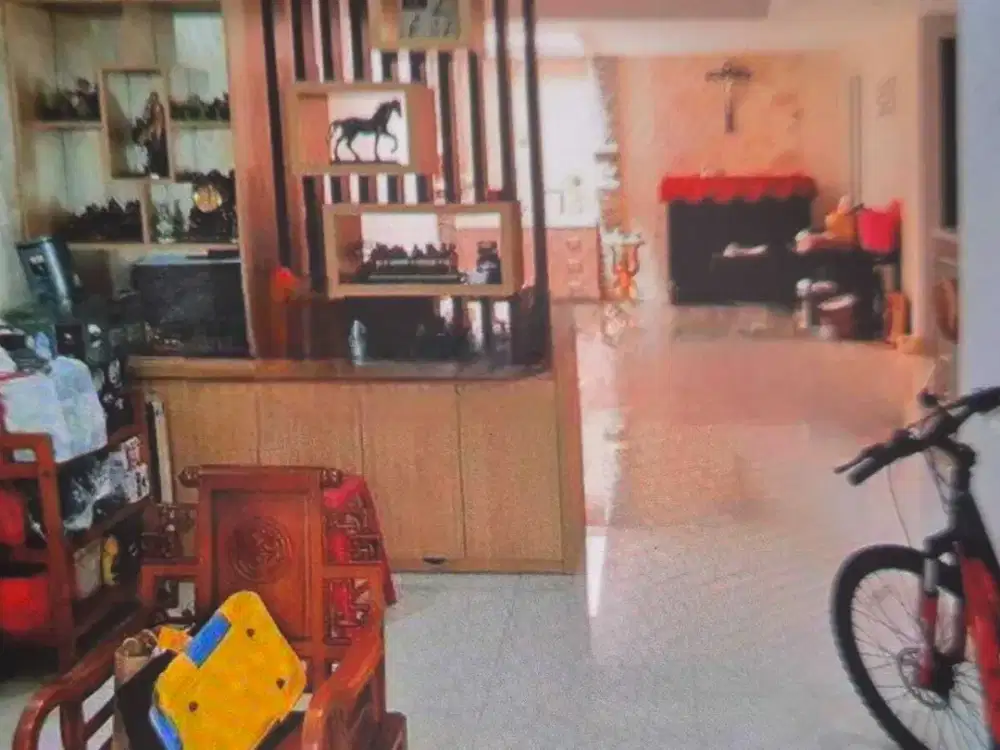 Dijual rumah citra 3  boulevard Kt4 3lantai rapi siap huni