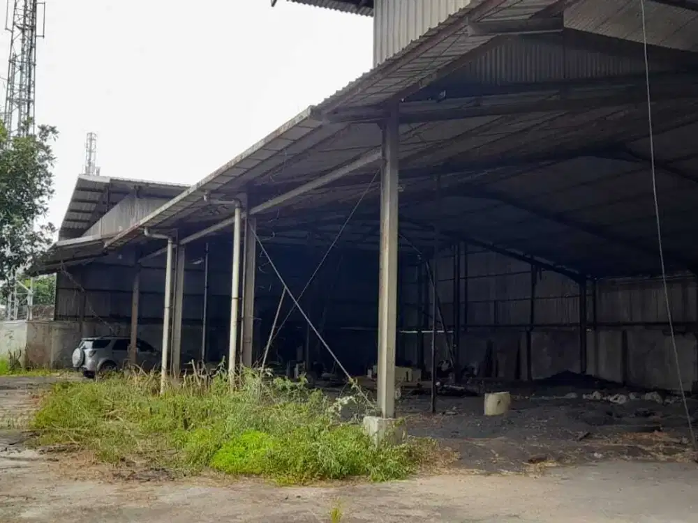 Dijual gudang Cipondoh Luas 2000m2 lokasi startegis