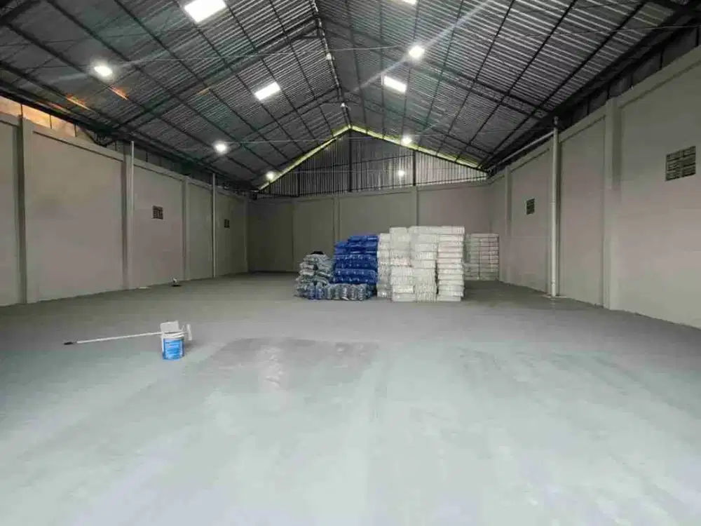 Di jual Gudang baru 10 menit exit Gondang rejo