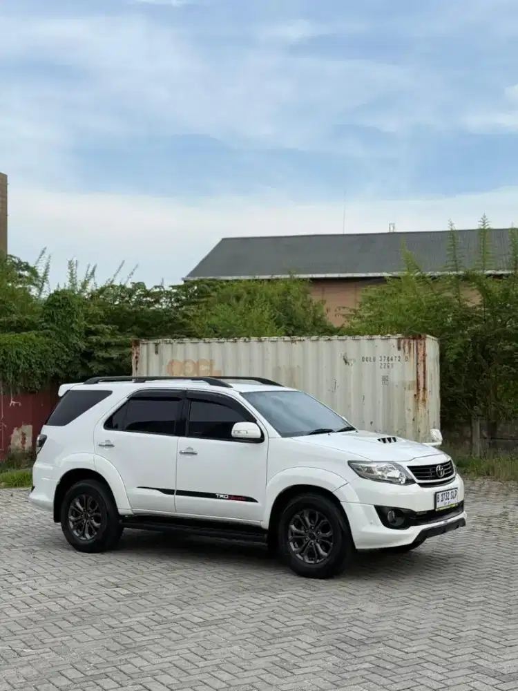 Dijual fortuner vnt trd at 2015 matic