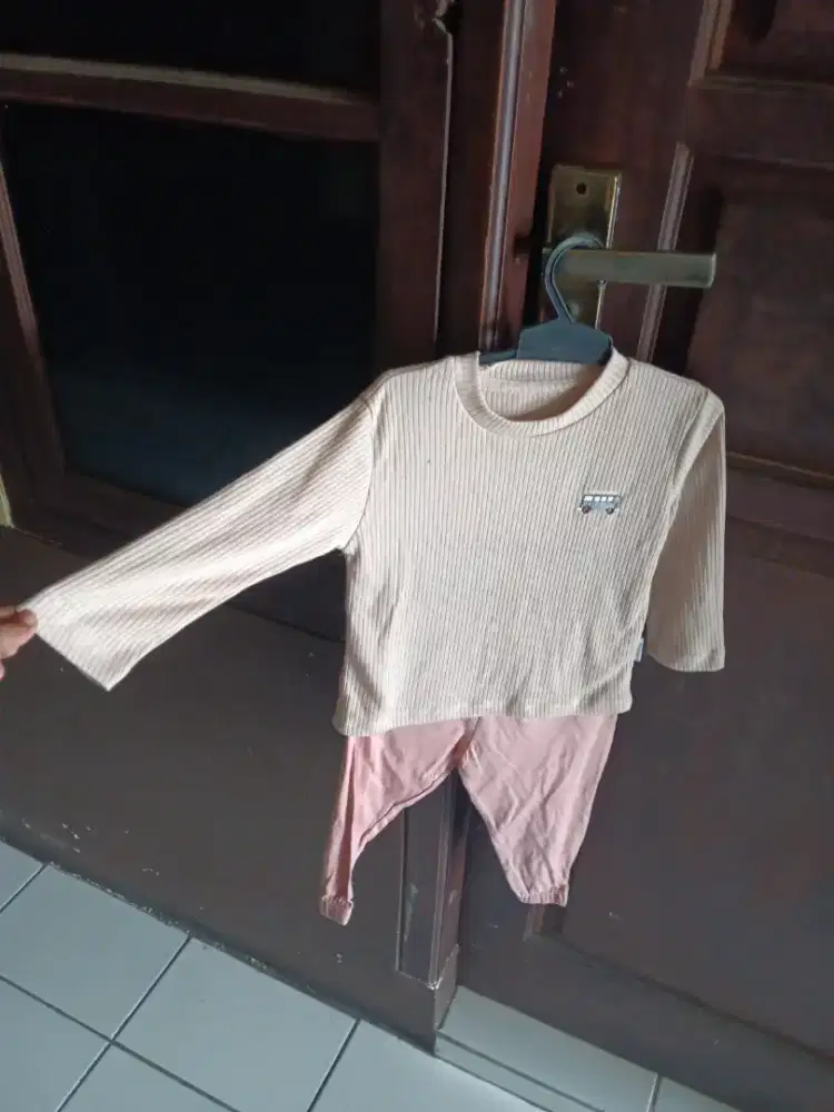 Jual Baju anak laki laki merek MOOI one set atasan & celana,katun 100%