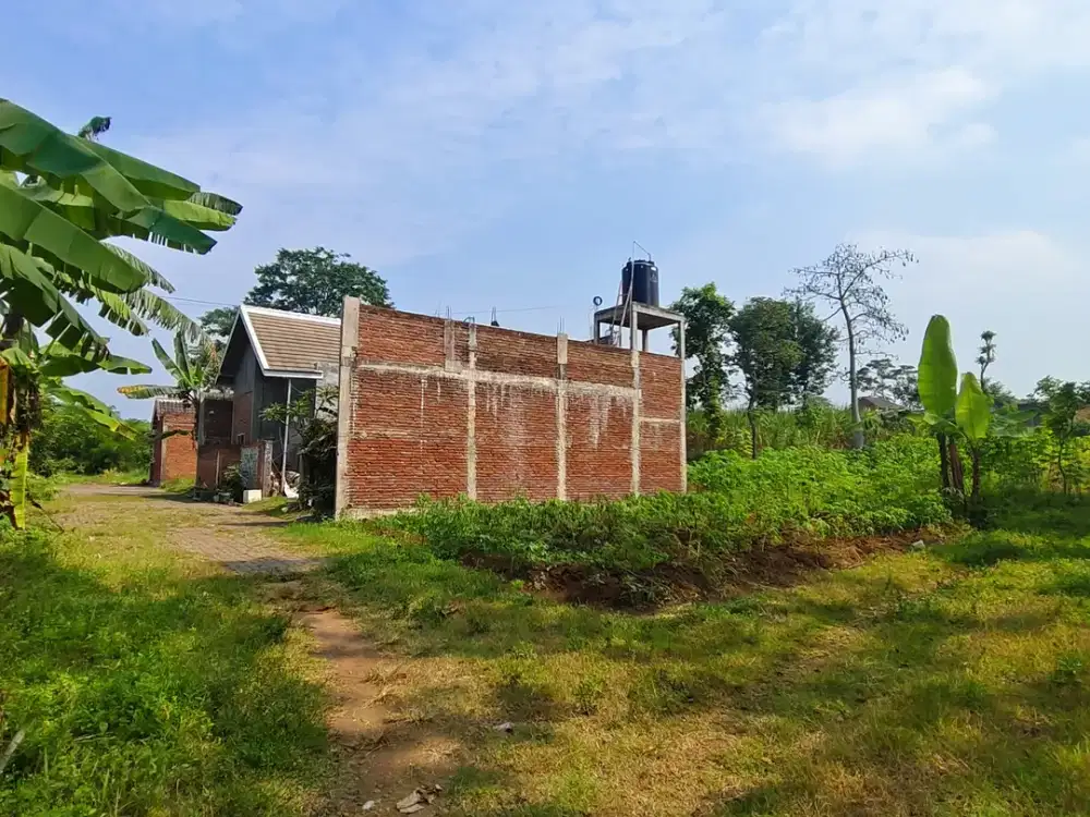 TANAH HOOK PINGGIR JALAN PAVING