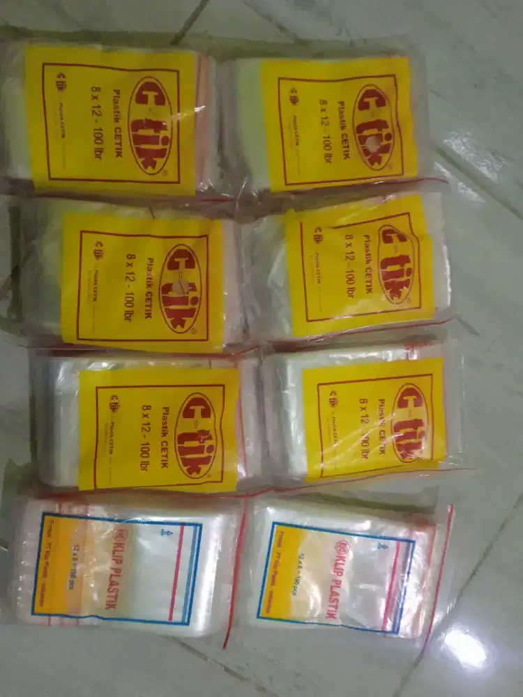 8 kantong klik plastik 8x12 cm