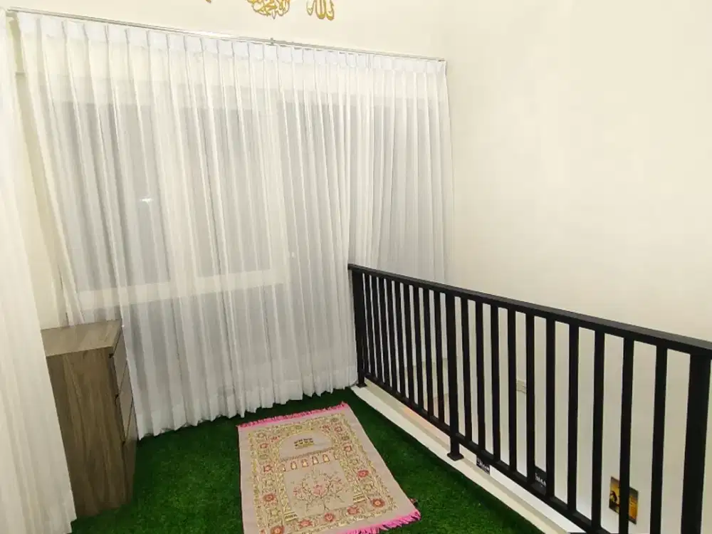 JUAL VILLA  3 LANTAI ROFTOP DAN KOLAM RENANG