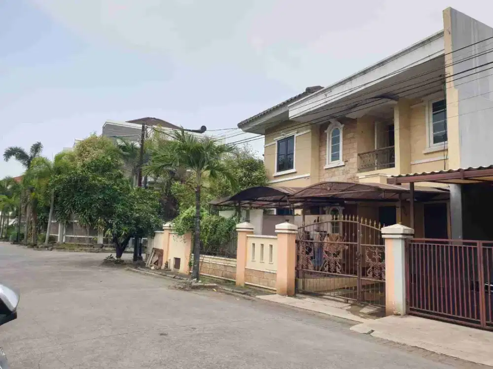 Rumah Hoek 2lt di Jl Komp Gading Arcadia Kelapa Gading Jakarta Utara