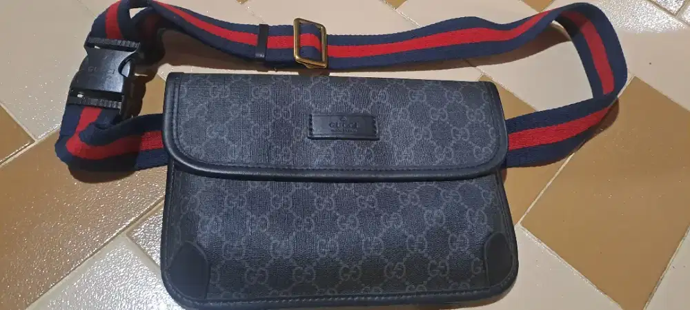 Tas selempang cowok Gucci