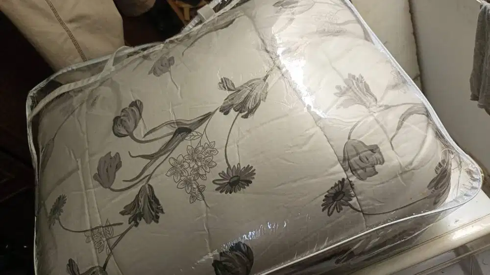 SET BEDCOVER & SPREI KATUN JEPANG MOTIF BUNGA