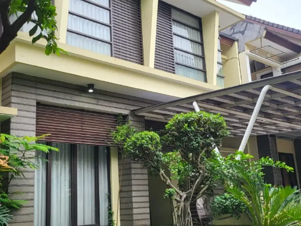 Rumah Luas Siap Huni Strategis Dekat Fasum di Emerald Residence Bintaro Sektor 9