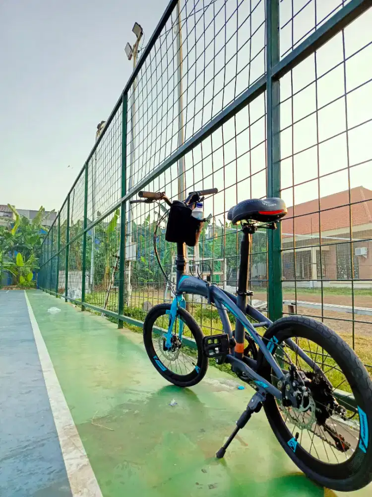 Sepeda lipat 20inch merk Sonmic