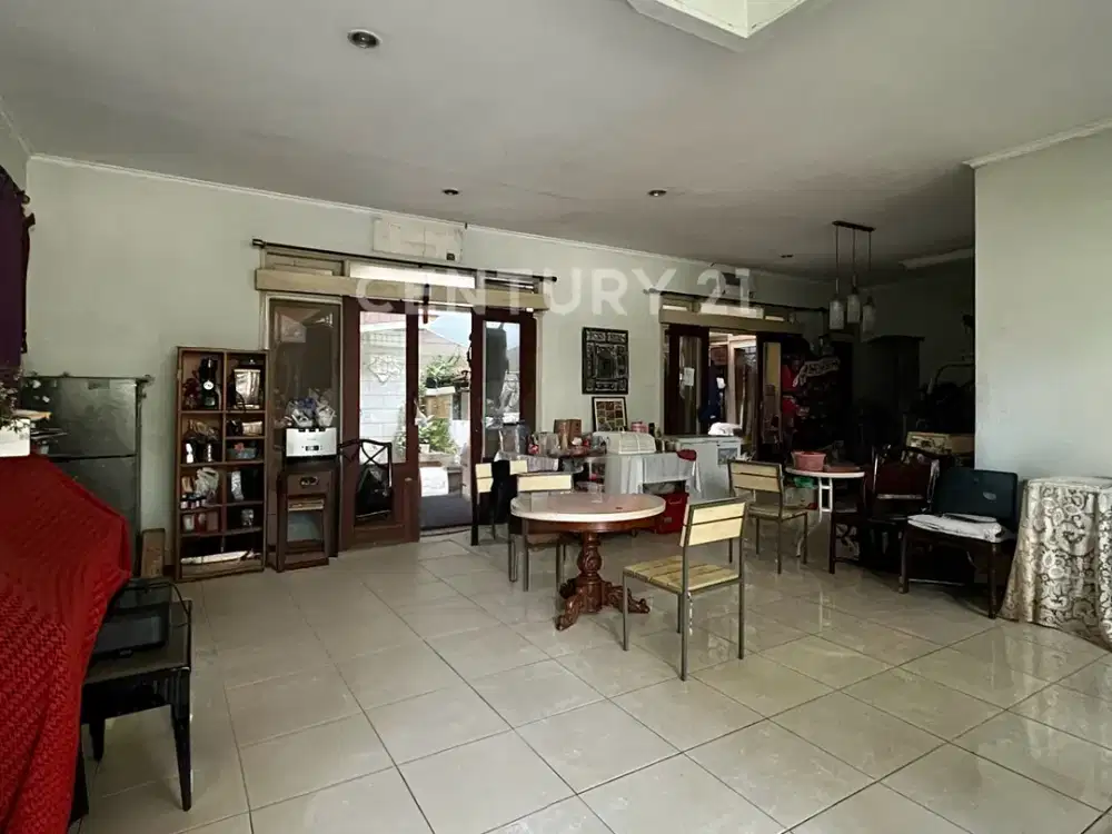 Rumah Hoek 2½ Lantai Dalam Komplek Nyaman Di Pulomas S8819