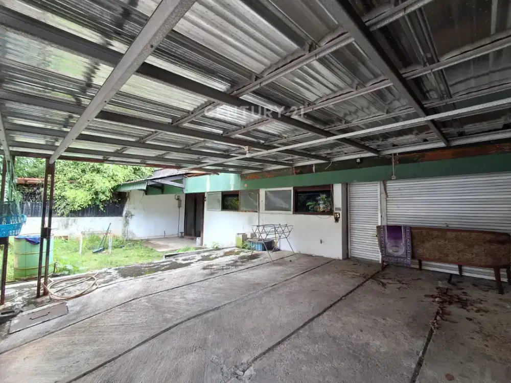 Rumah Tua Hitung Tanah Lokasi Dekat RS Di Pulomas Barat S8531