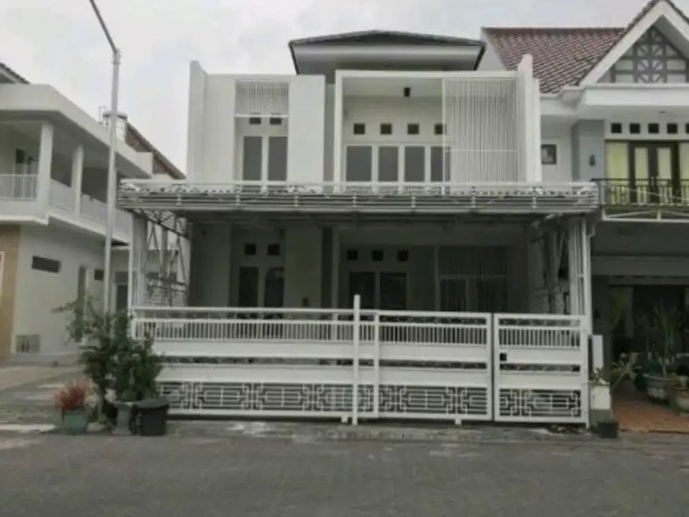 DIJUAL RUMAH HITUNG TANAH GAYUNGSARI BARAT SEBERANG GKI SURABAYA