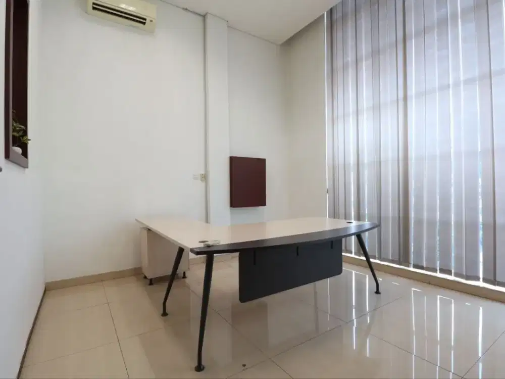 Disewakan Ruko Lux plus Furnish di Mainroad Bkr Buah Batu