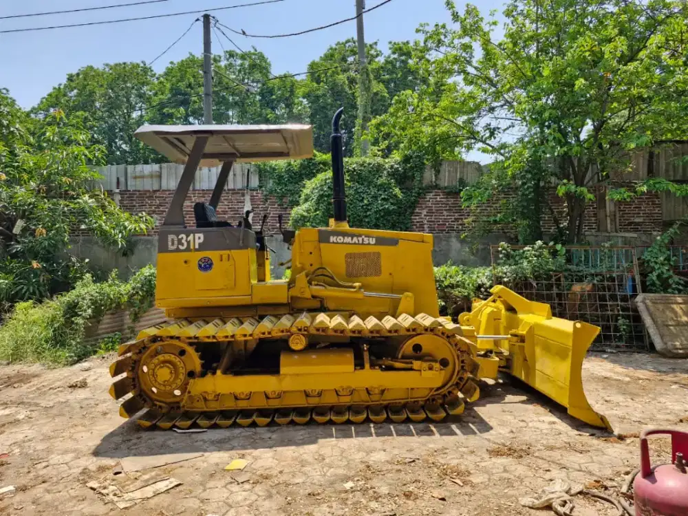 Dozer D31p siap