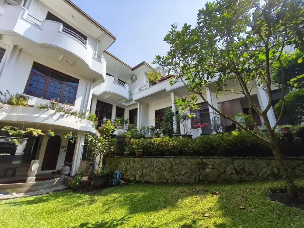 Rumah Mewah dengan pemandangan Kota Bandung di Geger kalong setiabudi