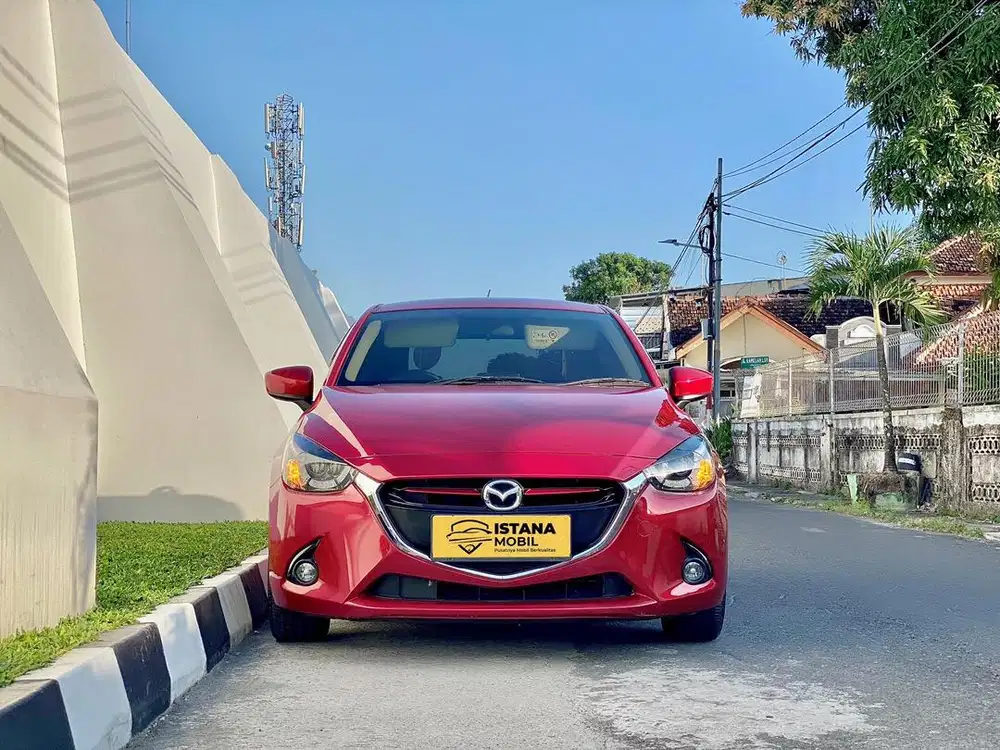 MEWAH! MAZDA 2 R 1.5 SKYACTIV AUTOMATIC 2017 AT 2016 GT