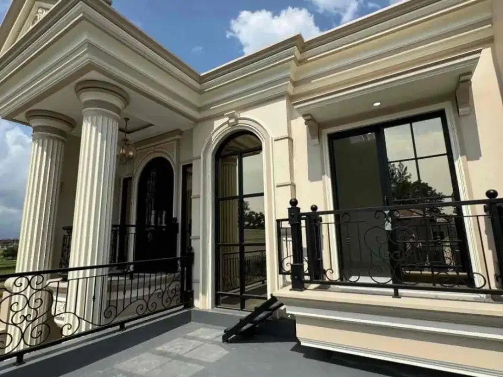RUMAH CANTIK DENGAN PRIVATE POOL,14 MENIT KE TUGU JOGJA