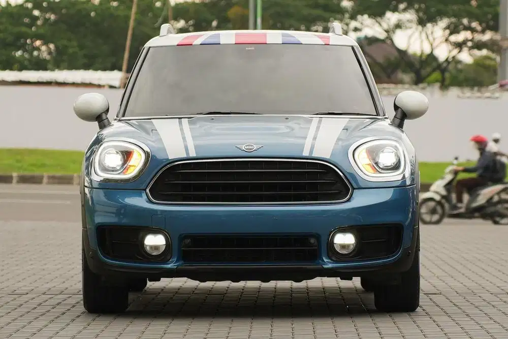Harus Punya Mini Cooper Countryman F60 2019 Blue! 320i a200 x1