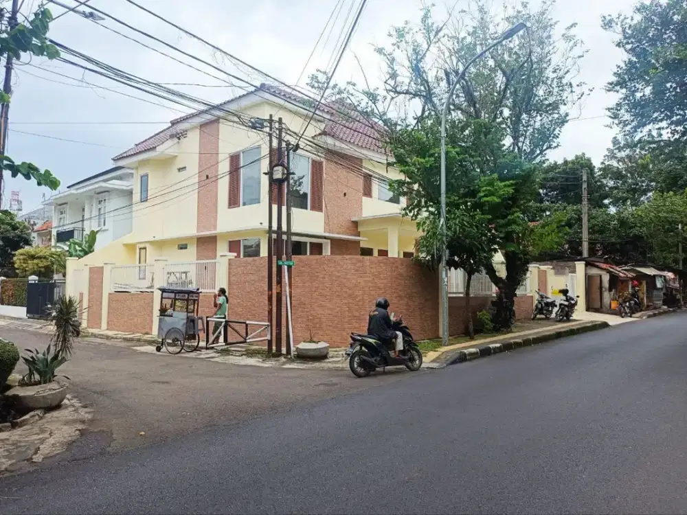 Murah! Rumah baru strategis mainroad dekat RS Hasan Sadikin dan Mall PVJ Bandung