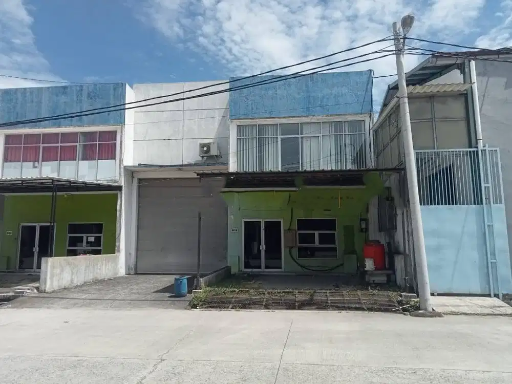 Dijual Gudang Lokasi Terdepan di Boulevard Surya Balaraja