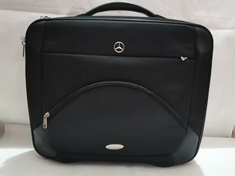 Samsonite - Mercedes Benz laptop macbook bag
tas original