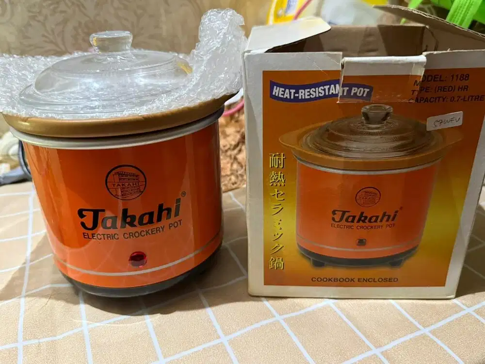 Slowcooker takahi like new 0,7 liter