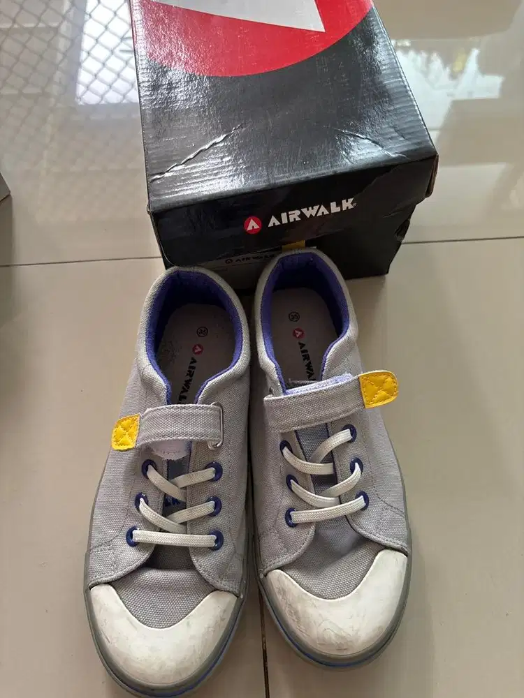 Sepatu anak airwalk