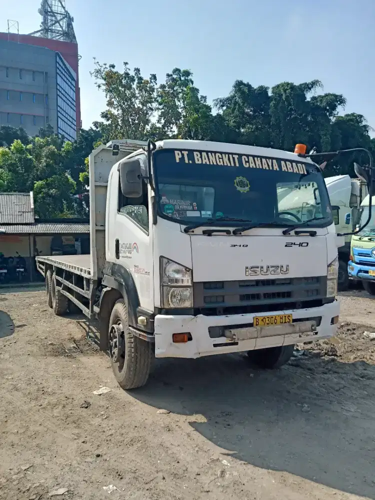 ISUZU GIGA FVM 34Q 240PS LOAD BAK 2014 FLAT DECK 10RODA 6X2 SIAP KERJA