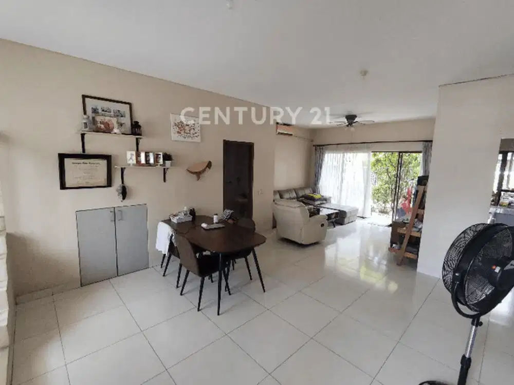 Rumah Minimalis Modern Di Cluster Cassia, JGC  Jakarta Timur