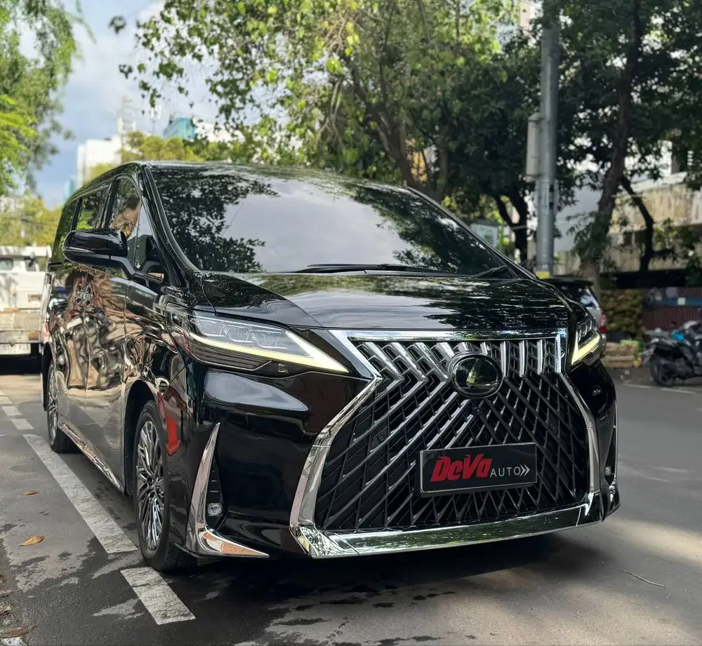 2022 LEXUS LM 350 - 4 SEATER