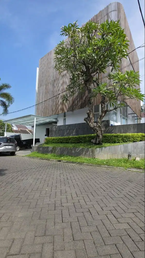 Dijual Rumah Baru Gress 3 Lantai HOOK Bukit Palma Citraland Siap Huni