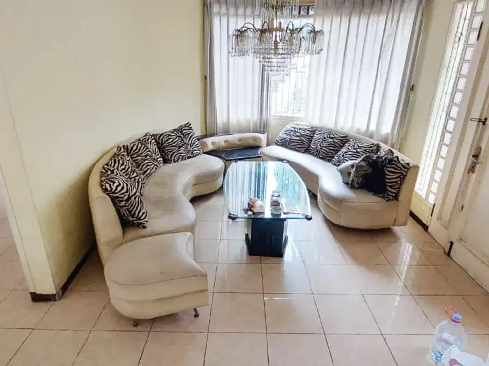 Rumah Cantik Siap Huni di Setra Indah Bandung