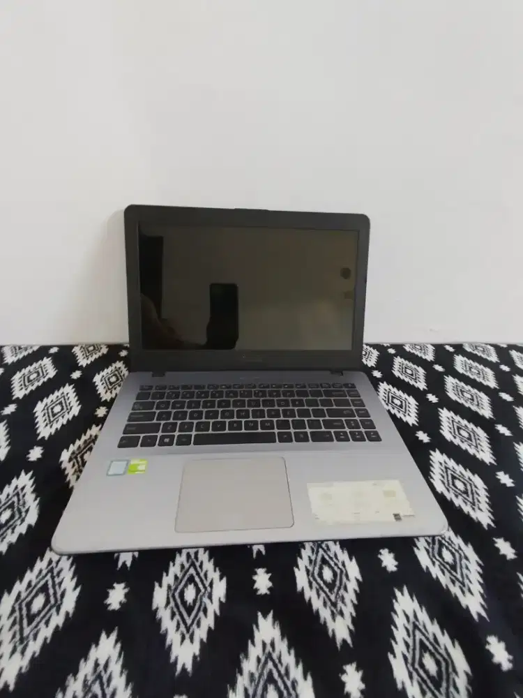 Asus Core i5-8250U 930amX Dual Vga Gaming