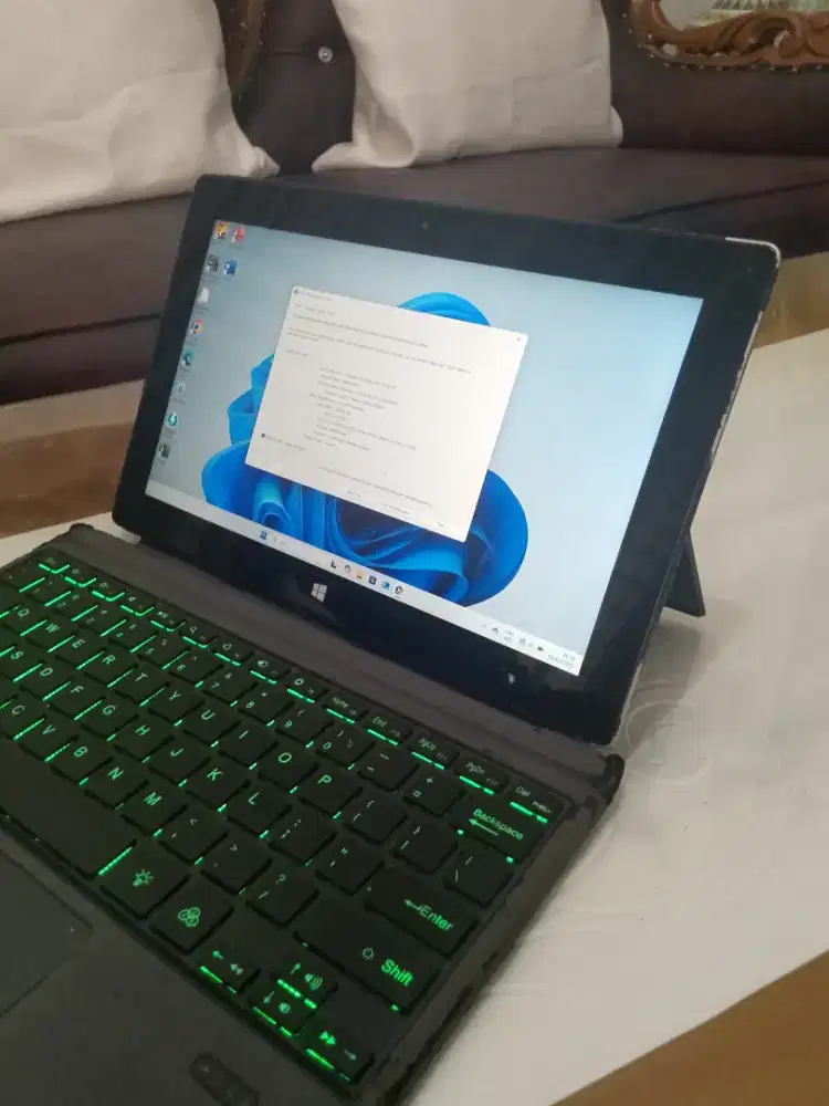 LAPTOP SURFACE PRO 2, INTEL CORE I5 Generasi 4, RAM 4 GB, SSD 128 GB