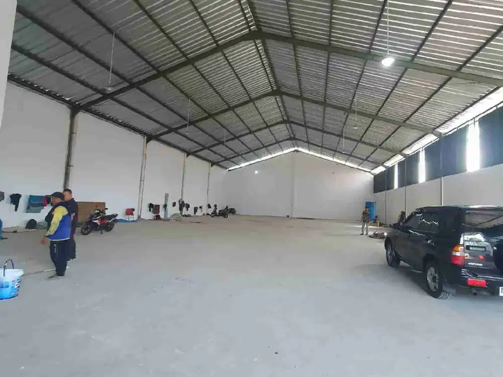 Di sewakan gudang di bitung