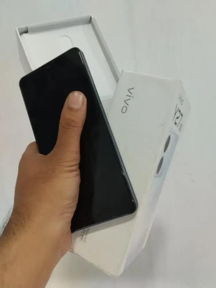 Vivo y27 6/128 mulus 99 persen