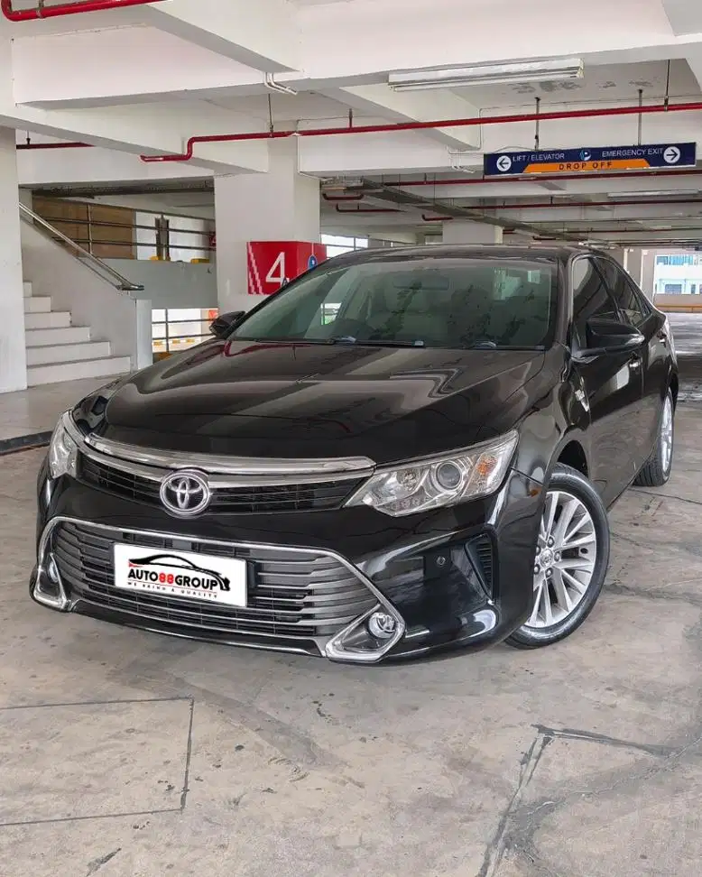 TOYOTA CAMRY (HITAM) TYPE V 2.5 A/T (2016)