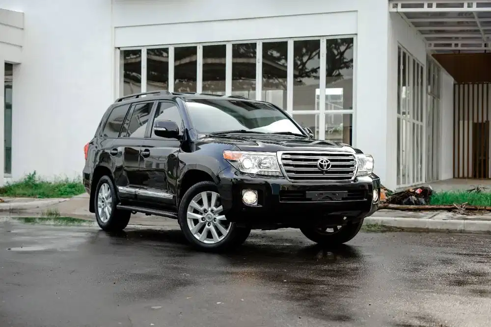2013 123 Rb KM Land Cruiser Full Spec AT OTO 888
