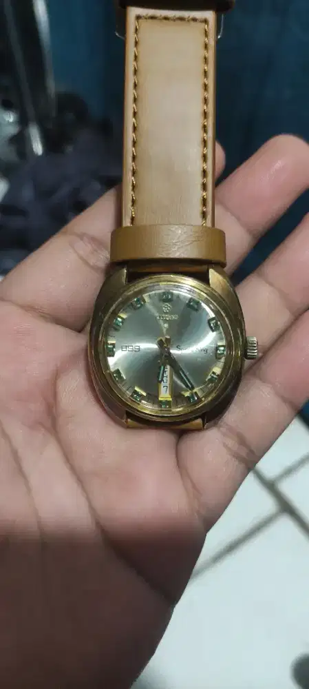 JAMTANGAN TITONI SPACE KING 999 GOLD DIAL ZAMBRUD STONE 1962 MADESWISS