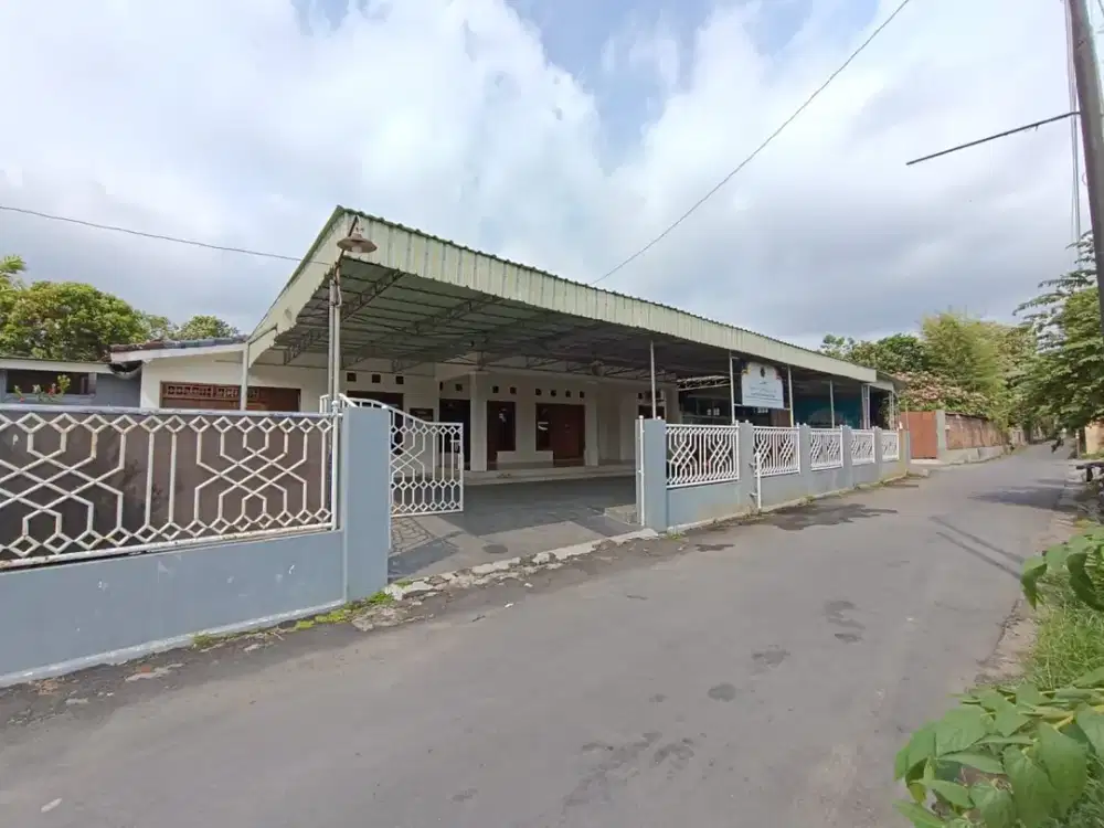 Disewakan Rumah Besar Dan Luas Area Sidoarum, Jln Godean km 7