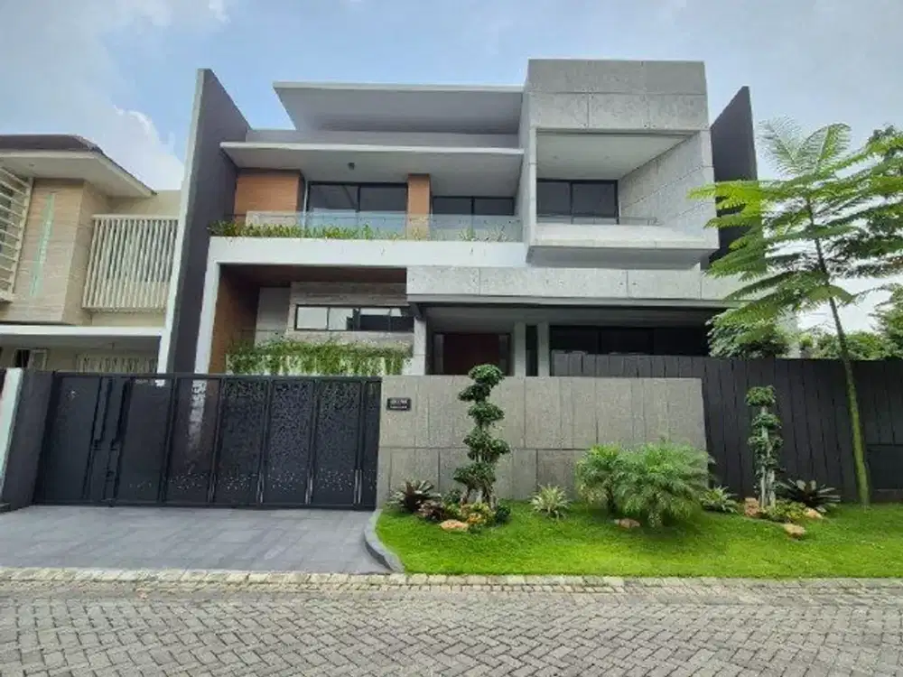 Dijual Rumah Pakuwon Indah  Cluster Imperial Golf