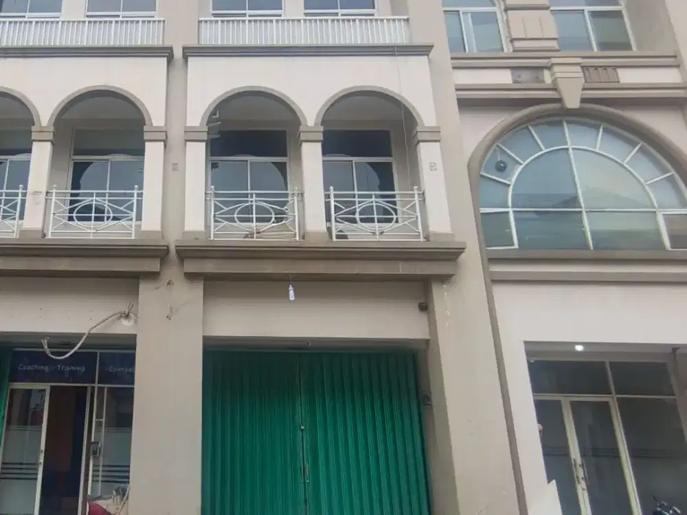 Ruko 3 Lantai Siap Huni Di Grand Galaxy Bekasi