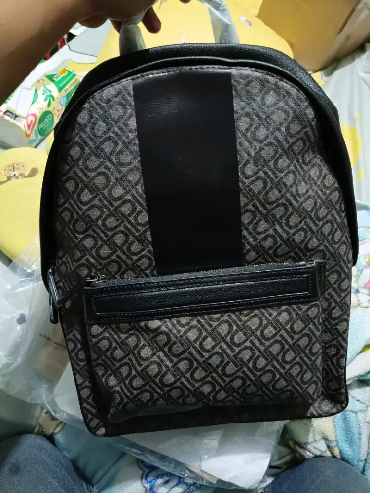 Tas Ransel Pria Pedro Signature Kondisi Baru