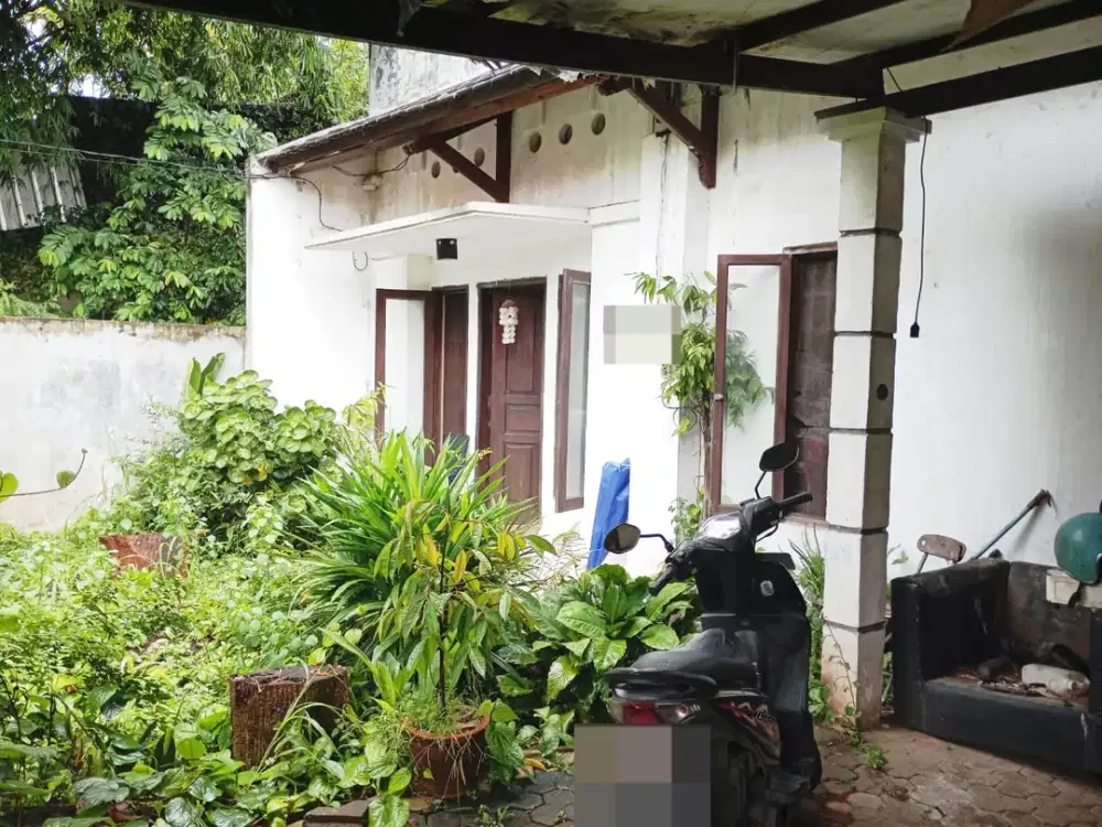 Di Jual Rumah Strategis di Bintaro