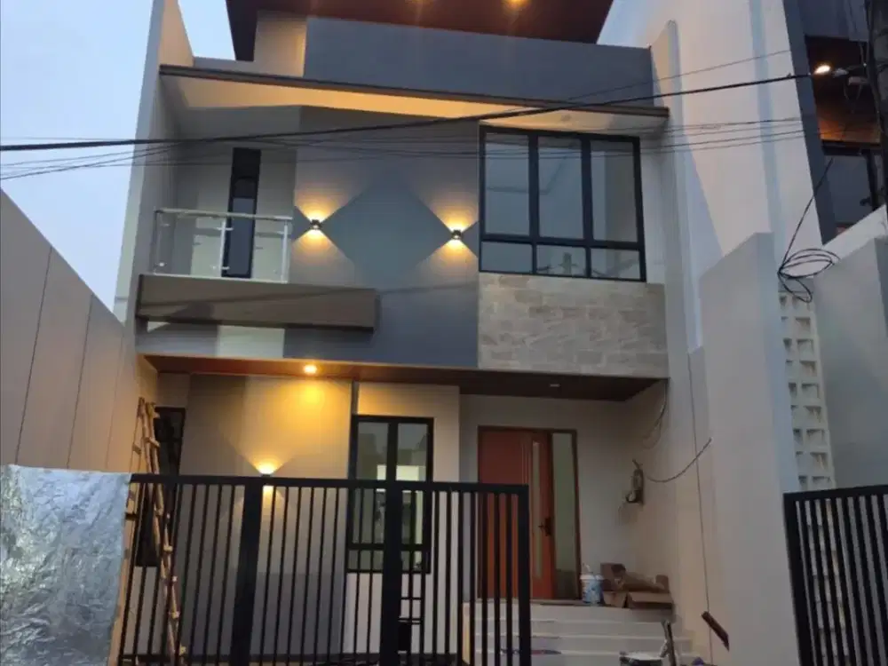 DIJUAL RUMAH BARU 2LT TAHAP FINISHING (SAAT INI SDH MENCAPAI 70% & ESTIMASI SELESAI NOVEMBER 2025) DI TAMAN VILA MERUYA