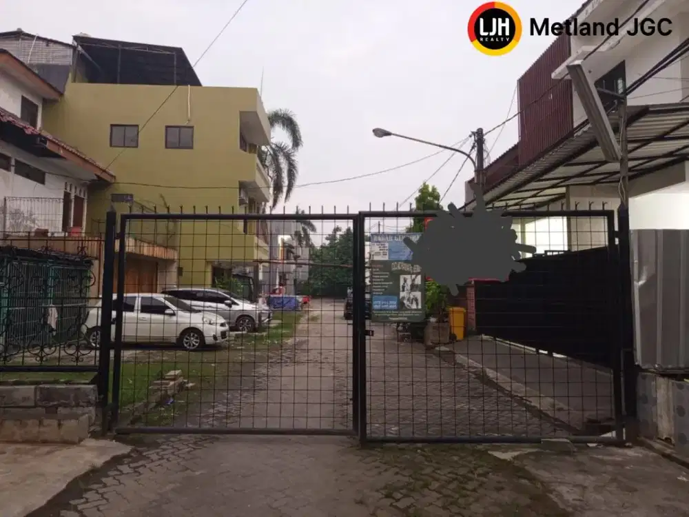Rumah 2 Lantai luas 210 SHM di Kayuringin Jaya, Bekasi