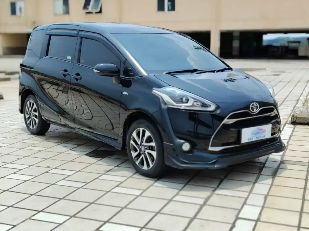 TOYOTA SIENTA Q AT 2017 FULL ORI